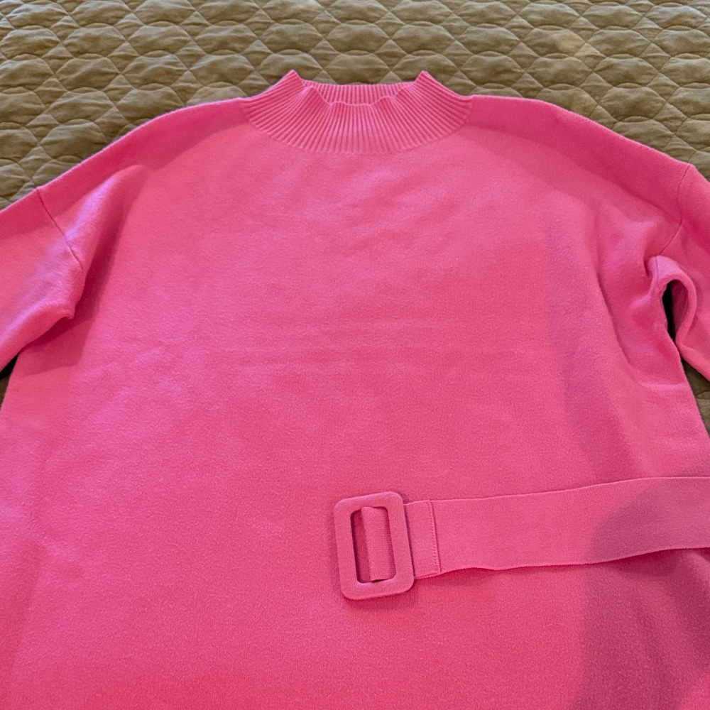 FATE pink sweater